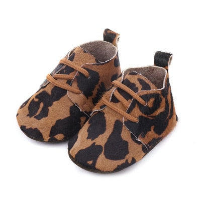 Hongteya New Genuine Leather Baby shoes Leopard print Baby Girls Soft shoes Horse hair Boys First walkers Lace Baby moccasins