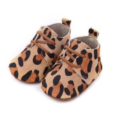 Hongteya New Genuine Leather Baby shoes Leopard print Baby Girls Soft shoes Horse hair Boys First walkers Lace Baby moccasins