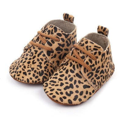 Hongteya New Genuine Leather Baby shoes Leopard print Baby Girls Soft shoes Horse hair Boys First walkers Lace Baby moccasins